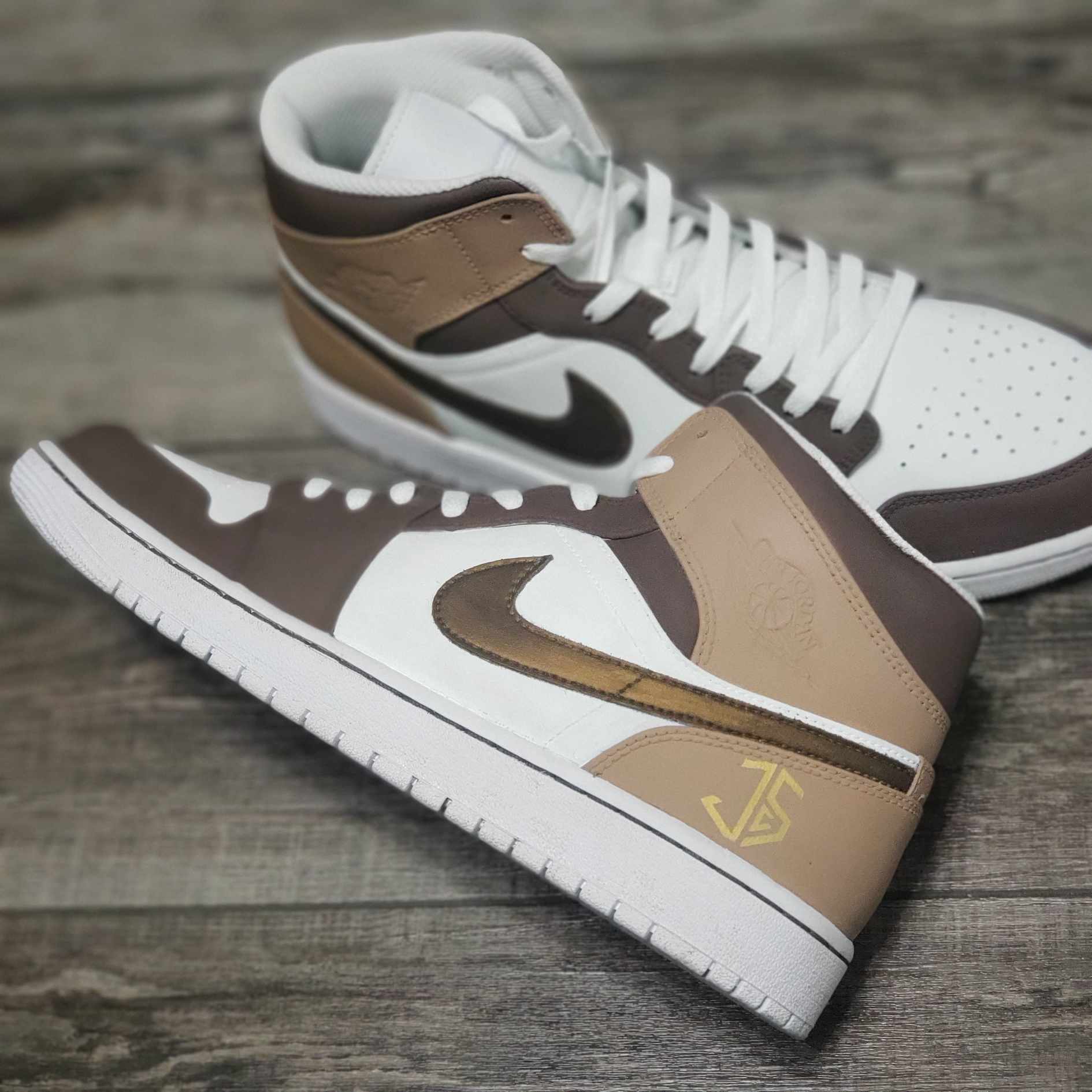 Custom Colorway "Cappuccino" Jordan 1